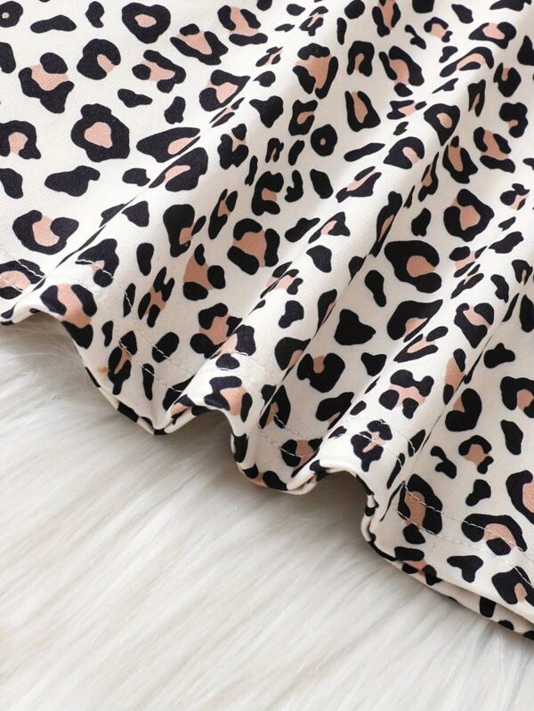 Blusa de manga corta estampado de leopardo