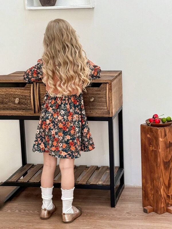 Vestido midi con cuello alto